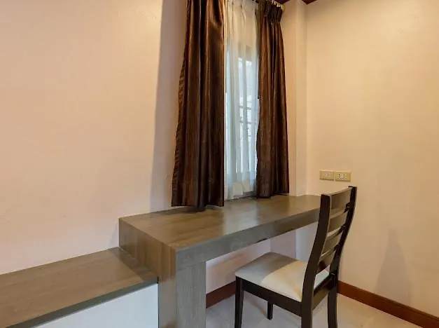 Phoenix 1 Centre Apartment